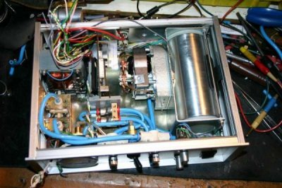 rozestavvěná dojička